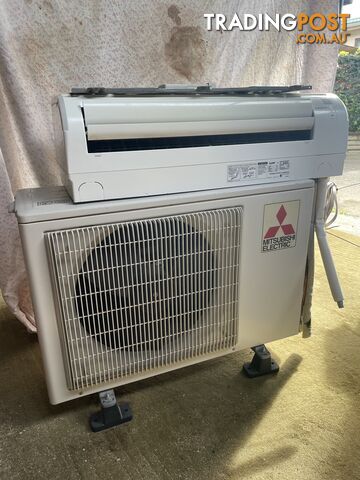 Mitsubishi split system air conditioner