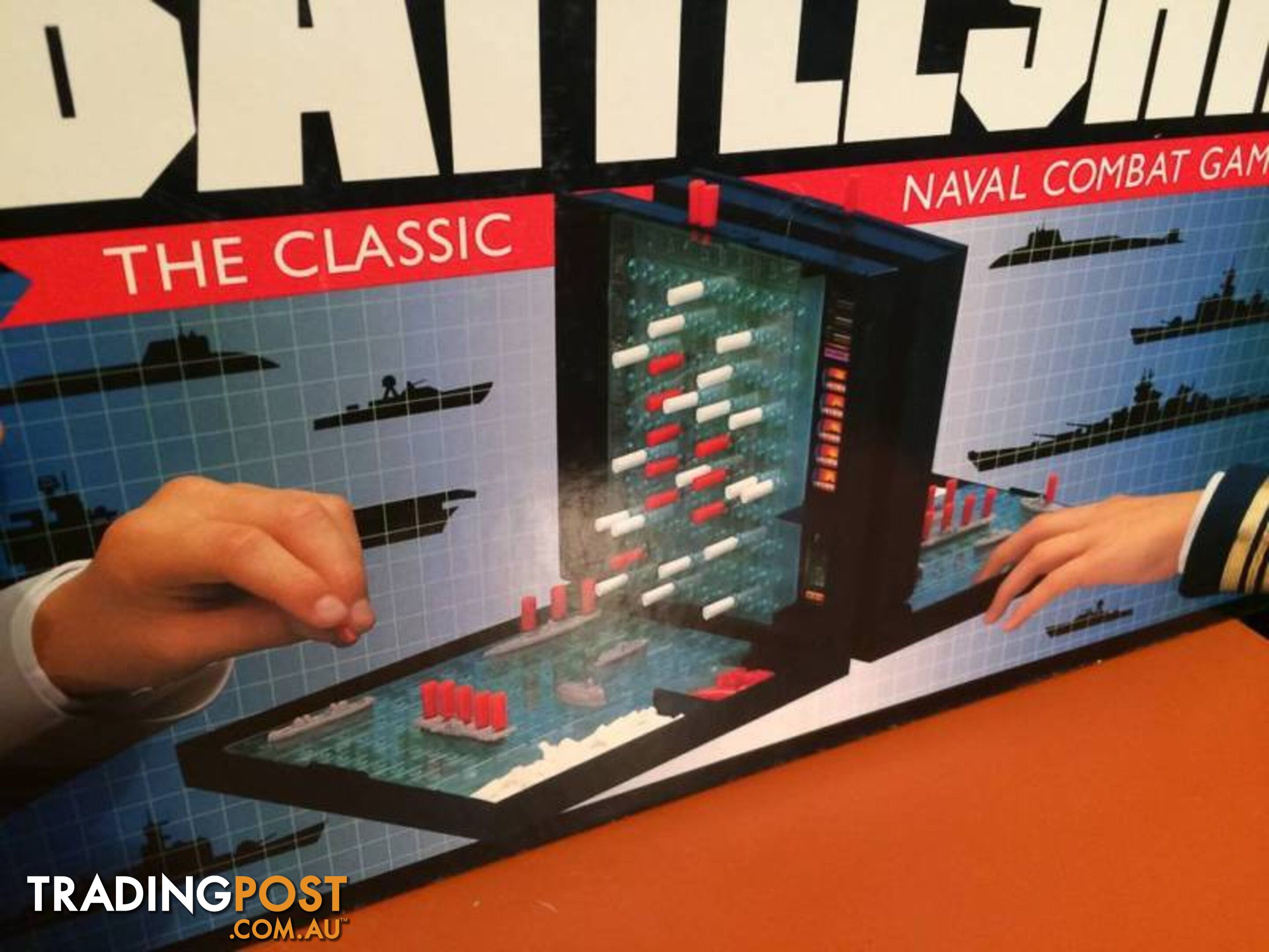 RETRO CLASSIC BOARD GAME BATTLESHIP IN MINT CONDITION