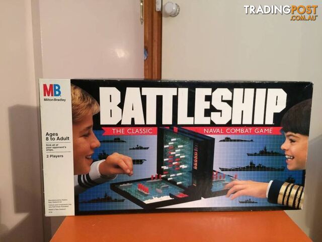 RETRO CLASSIC BOARD GAME BATTLESHIP IN MINT CONDITION