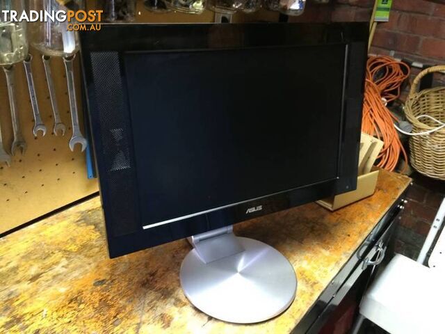 ASUS 17INCH LCD MONITOR WITH BUILT IN SPEAKERS & ADJUSTABLE HEAD
