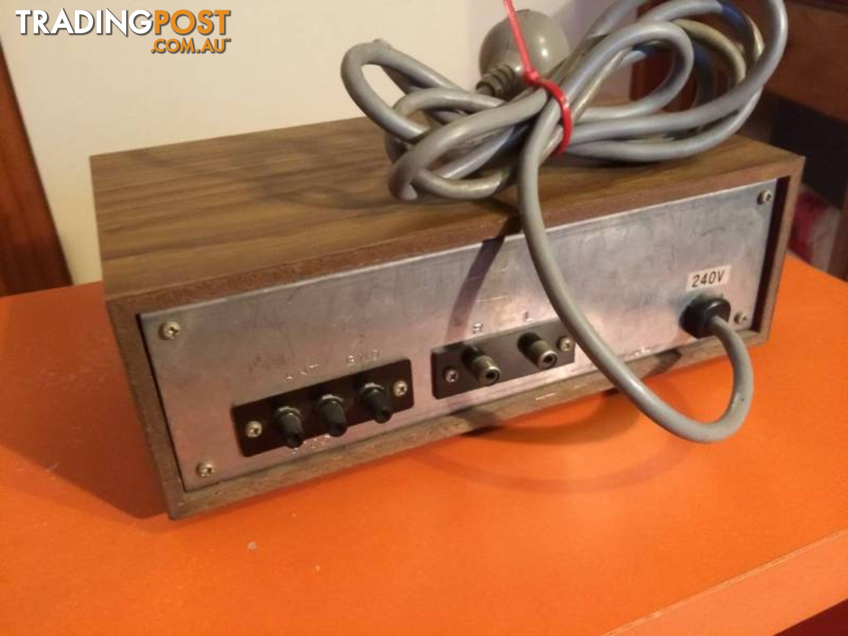 RARE ECHO SOUND SOLID STATE RADIO ( NOT WORKING)