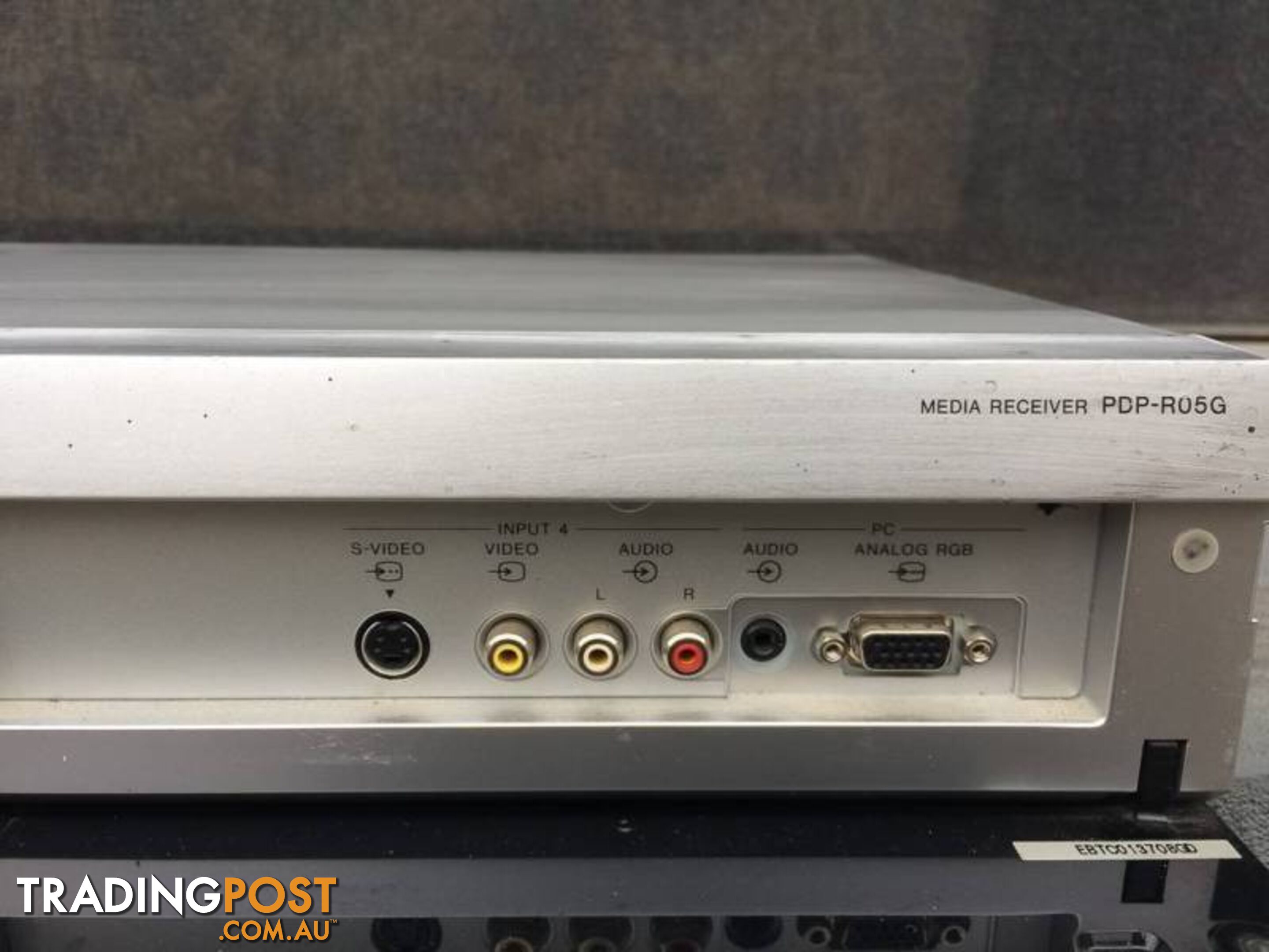 PIONEER MEDIA RECEIVER PDP-RO5G IN WORKING CONDITION