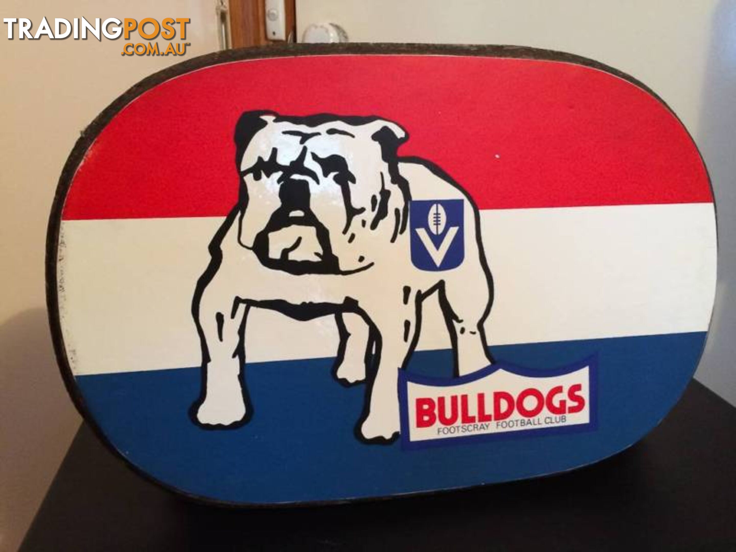 RARE VFL FOOTSCRAY BULLDOGS WOODEN PLAQUE