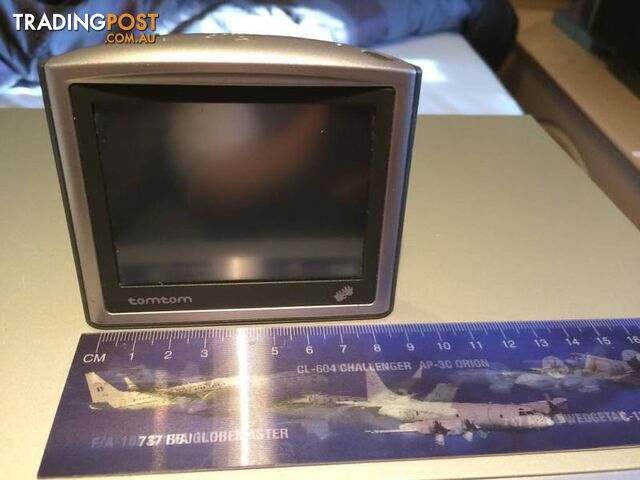TOMTOM IN CAR GPS IN WORKING CONDITION COMES WITH USB CABLE - photo 2 of 4