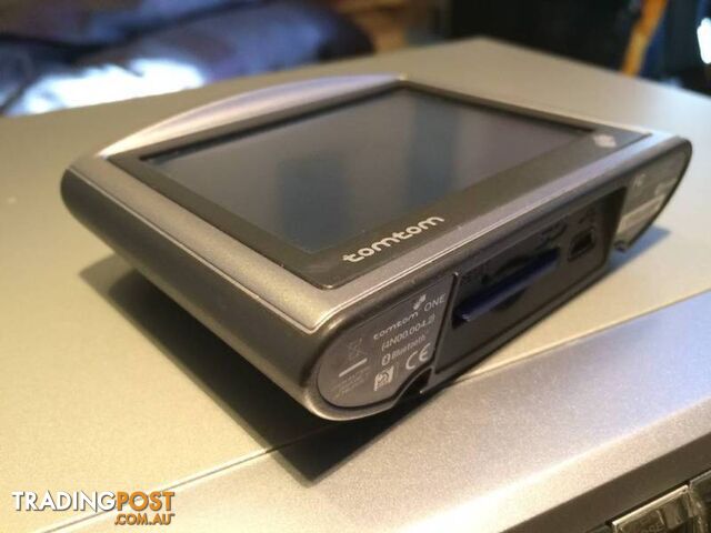 TOMTOM IN CAR GPS IN WORKING CONDITION COMES WITH USB CABLE - photo 3 of 4