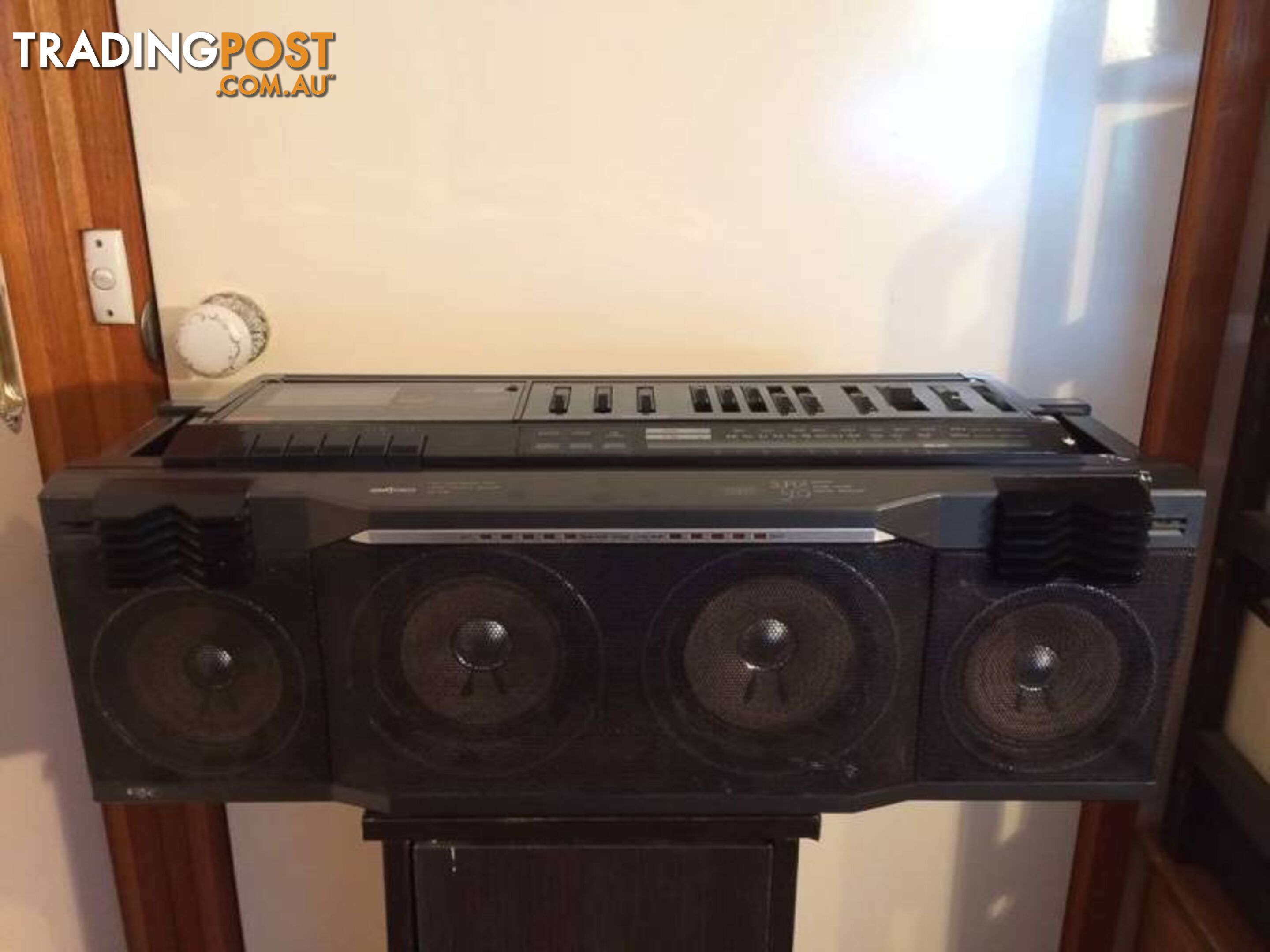 RETRO BOOMBOX PORTABLE STEREO BY EXPO