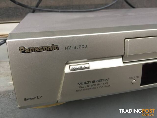 PANASONIC NV-SJ200 VHS PLAYER IN WORKING CONDITION - photo 5 of 8