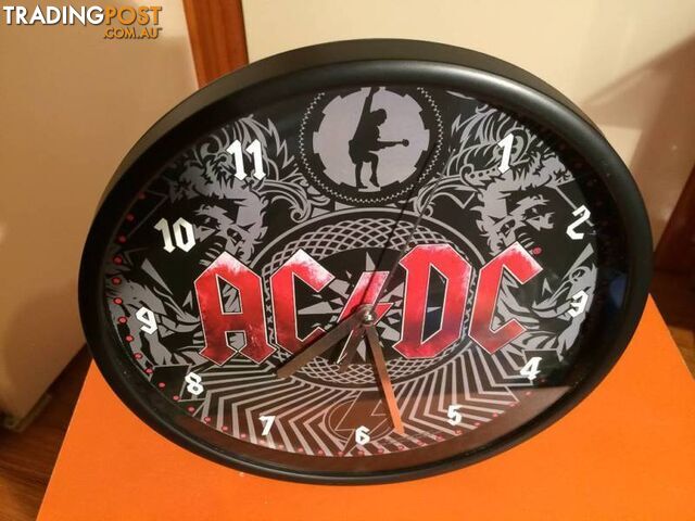 AC/DC COLLECTABLE WALL CLOCK - photo 2 of 5
