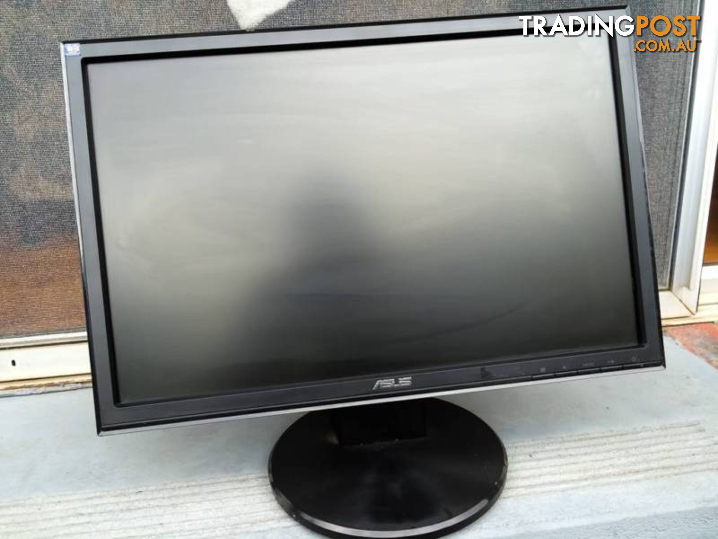 ASUS 19 INCH LCD COMPUTER MONITOR IN WORKING CONDITION