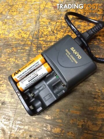 SANYO QUICK BATTERY CHARGER