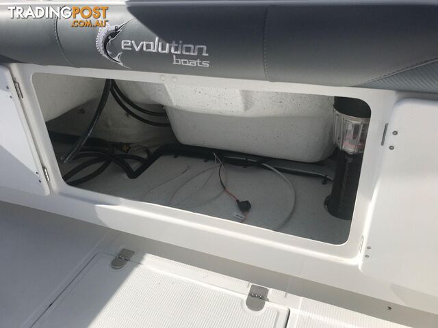 2024 EVOLUTION 552 AXIS CENTRE CONSOLE WITH YAMAHA 150HP FOURSTROKE FOR SALE