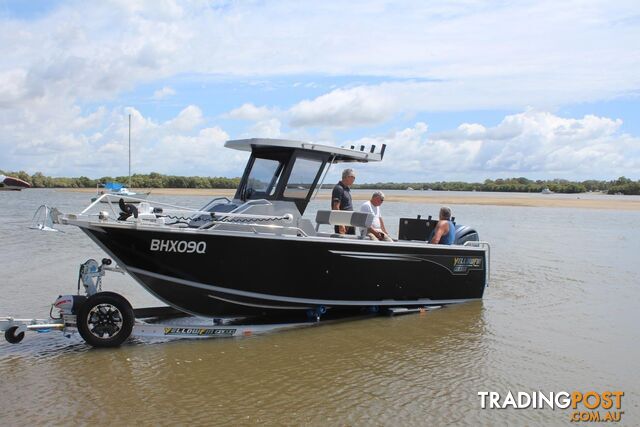 7000 YELLOWFIN CENTRE CABIN  200 HP PACK 1