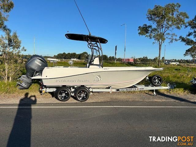 INSTOCK 2024 EVOLUTION 552 AXIS CENTRE CONSOLE WITH YAMAHA 150HP FOURSTROKE FOR SALE
