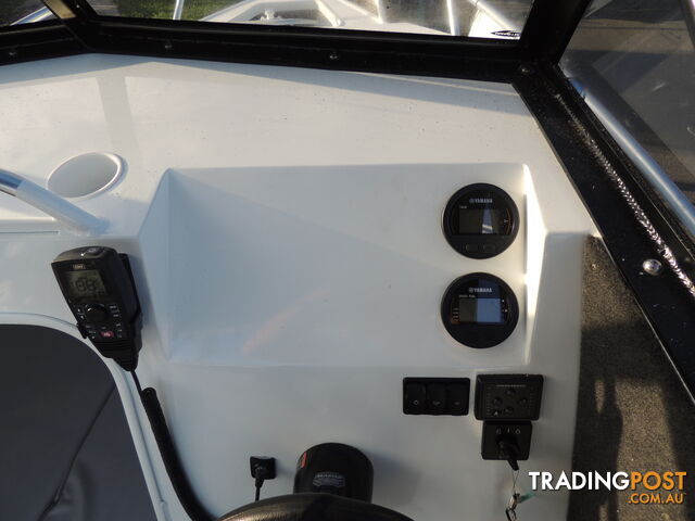 6500 YELLOWFIN Folding Hard Top Cabin  150 HP PACK 2