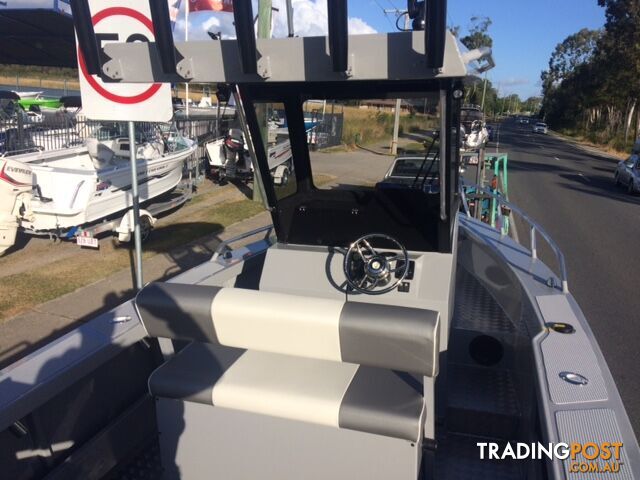 6500 YELLOWFIN Centre Cabin 150HP PACK 2