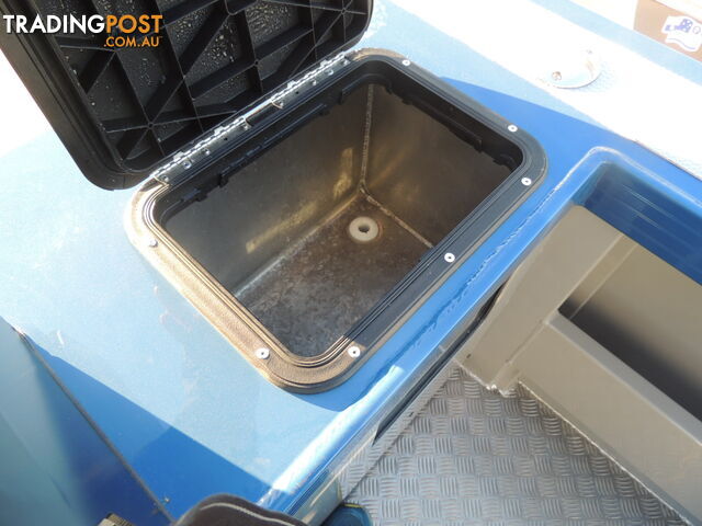 5800 Yellowfin Centre/Rear Console our Pack 3