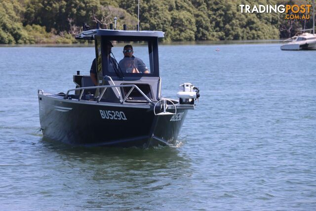 Yellowfin 6500 Centre Cabin + Yamaha F175hp 4-Stroke - PACK 2 FOR SALE - photo 3 of 18