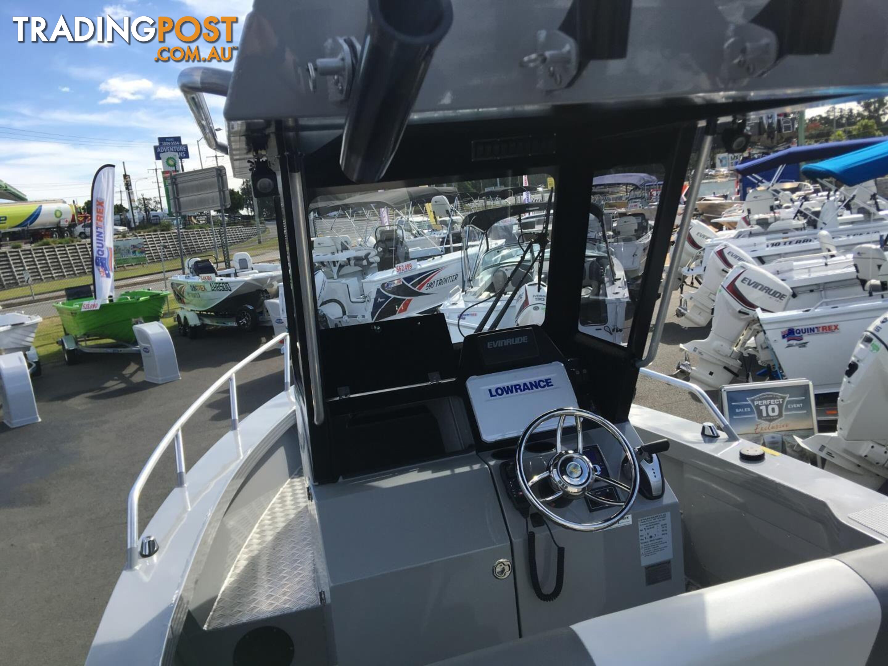 7600 YELLOWFIN  CENTRE CABIN 250 HP PACK 4