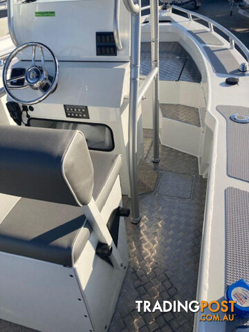 Yellowfin 7000 Centre Console + Yamaha F200hp 4-Stroke - Pack 1 for sale online prices