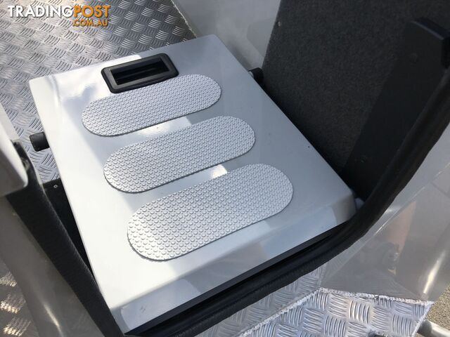 7600 Yellowfin Centre/Rear Console 250HP PACK 3