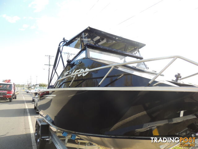 6500 YELLOWFIN Folding Hard Top Cabin  150 HP PACK 4