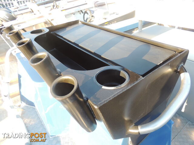 6200 YELLOWFIN Centre/Rear Console 150 HP PACK 2