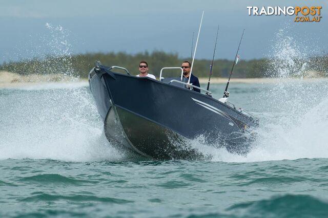 6200 YELLOWFIN Centre/Rear Console 150 HP PACK 1