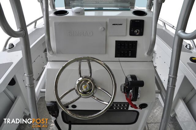 6200 YELLOWFIN Centre/Rear Console 150 HP PACK 1