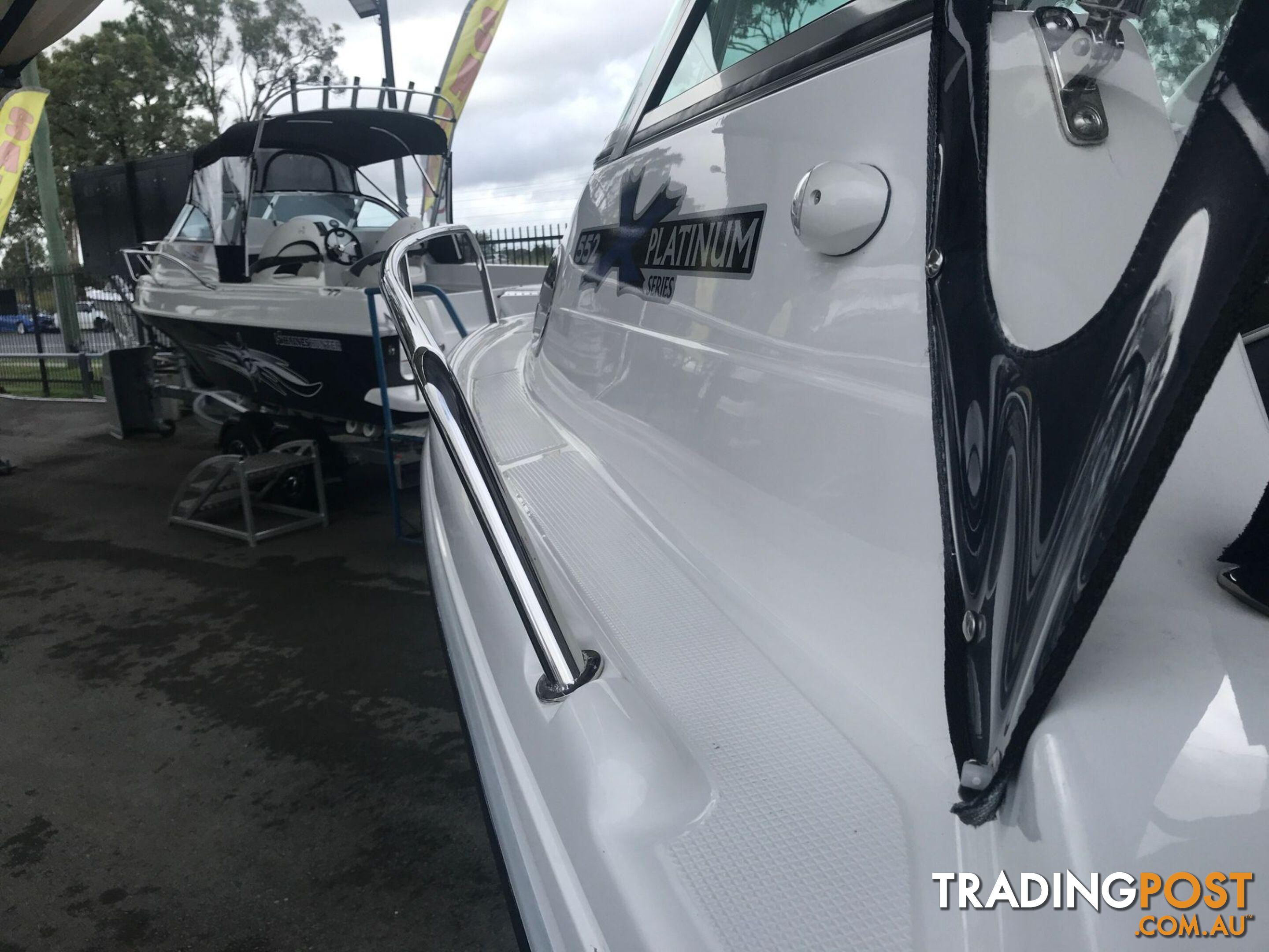 NEW 2024 EVOLUTION 552 PLATINUM FITTED WITH A YAMAHA HELM MASTER XA F150 FOURSTROKE