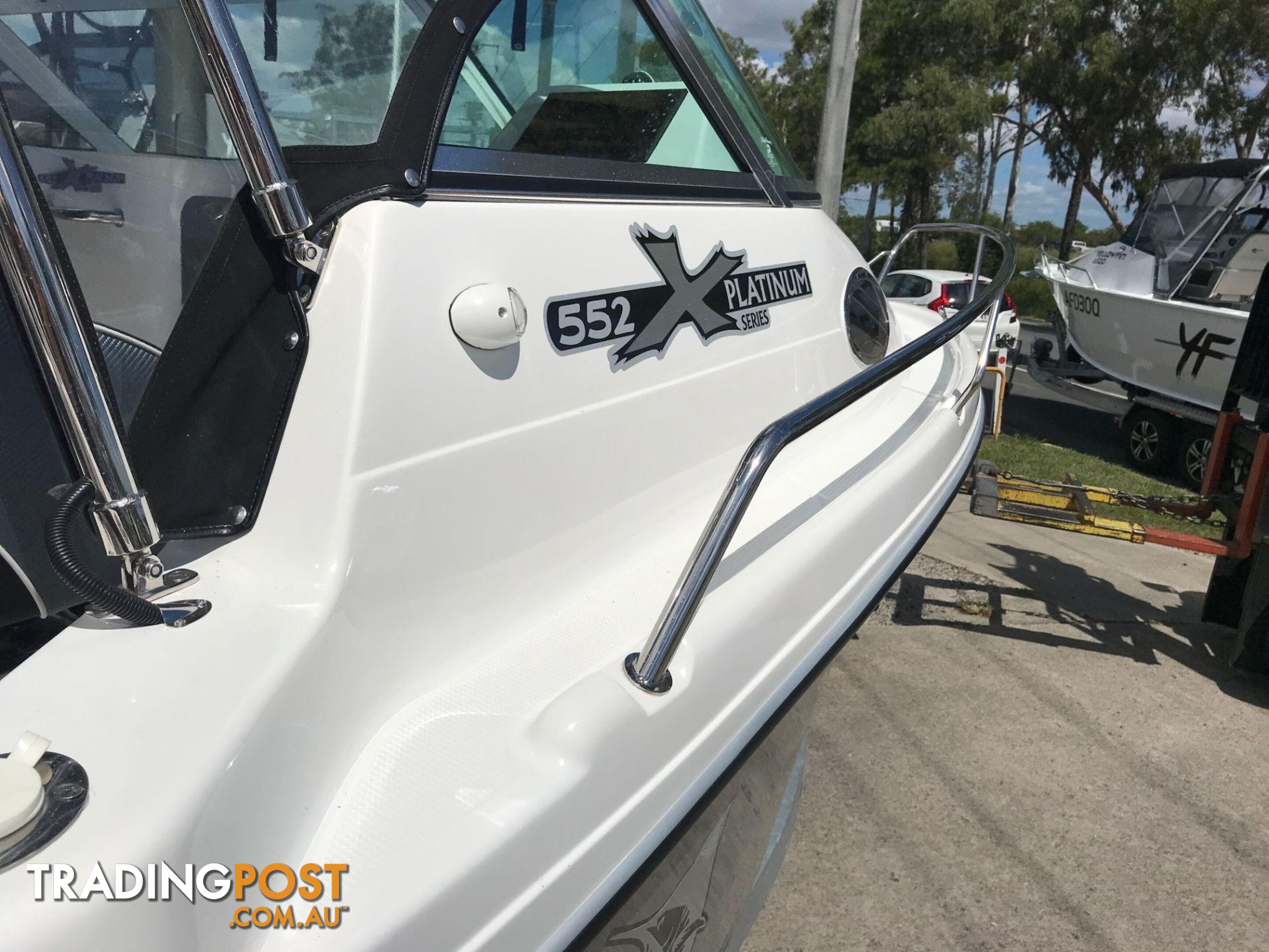 NEW 2024 EVOLUTION 552 PLATINUM FITTED WITH A YAMAHA HELM MASTER XA F150 FOURSTROKE