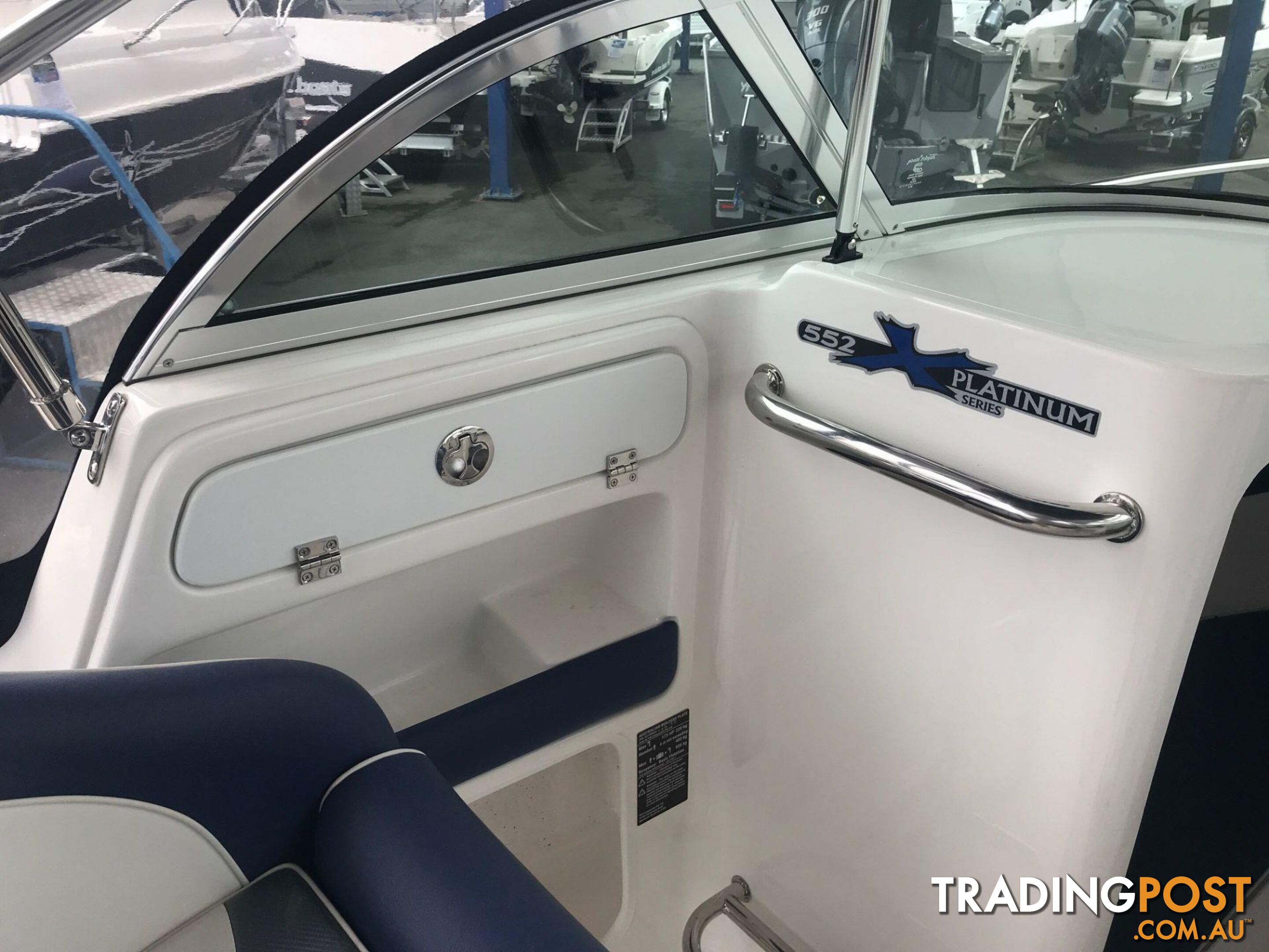 NEW 2024 EVOLUTION 552 PLATINUM FITTED WITH A YAMAHA HELM MASTER XA F150 FOURSTROKE