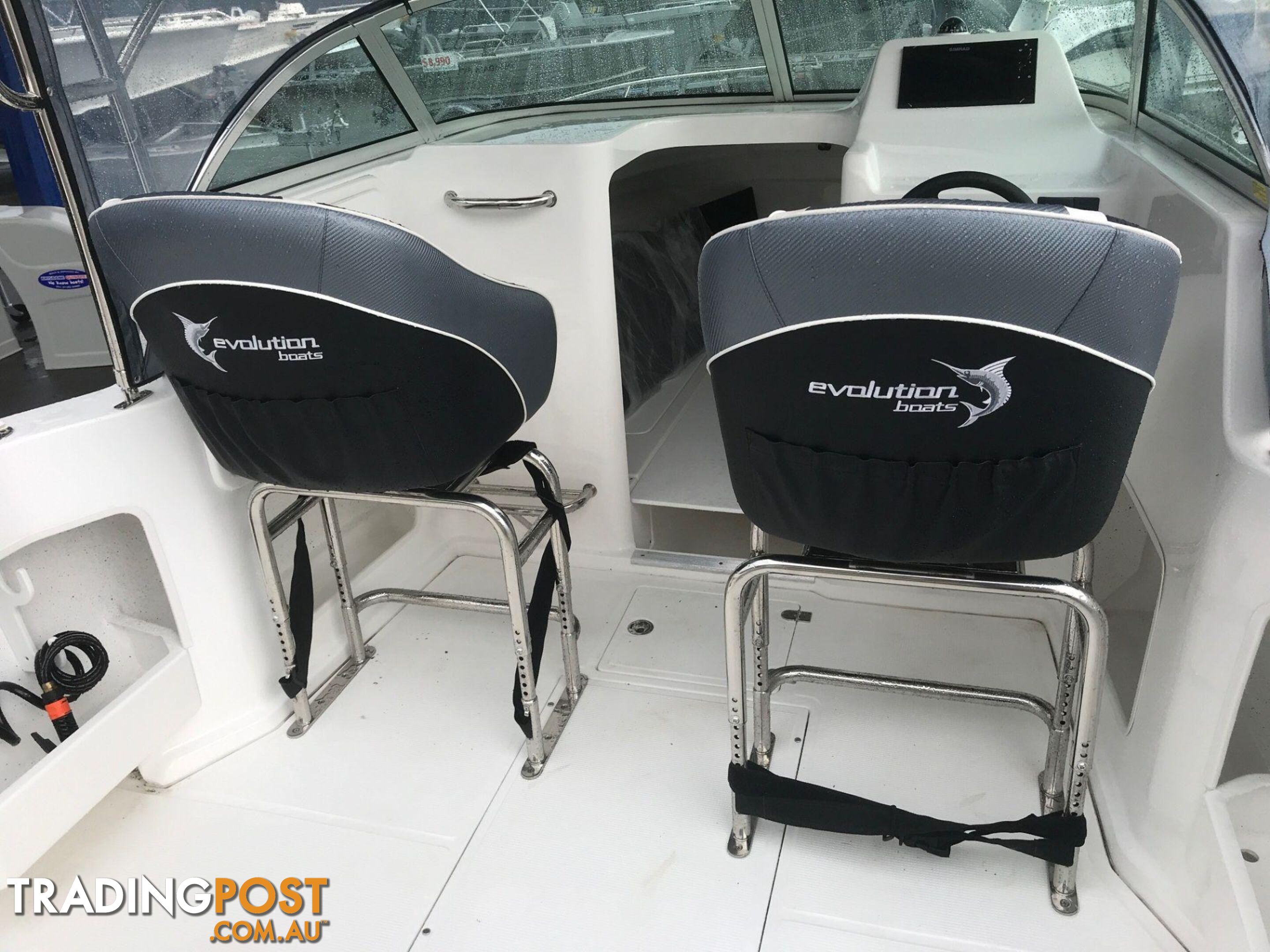 NEW 2024 EVOLUTION 552 PLATINUM FITTED WITH A YAMAHA HELM MASTER XA F150 FOURSTROKE