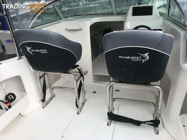 NEW 2024 EVOLUTION 552 PLATINUM FITTED WITH A YAMAHA HELM MASTER XA F150 FOURSTROKE