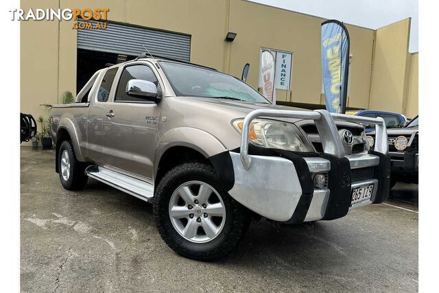 2005 TOYOTA HILUX SR5 (4X4) GGN25R X CAB PICKUP