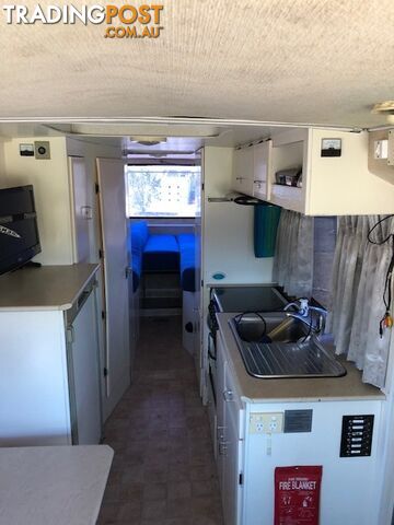 Motor Home Hino Rainbow 145