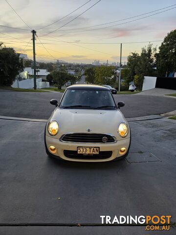 2013 MINI Hatch Cooper Hatchback Automatic