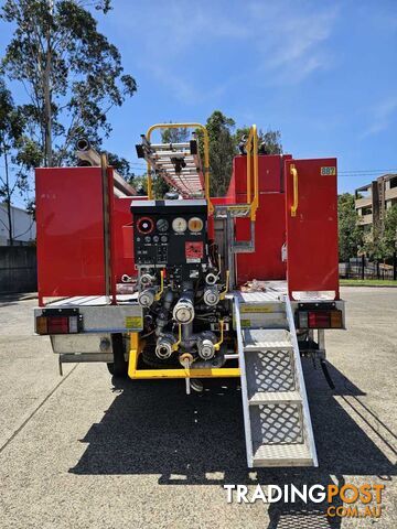 1995 Isuzu FTS 700 Firetruck