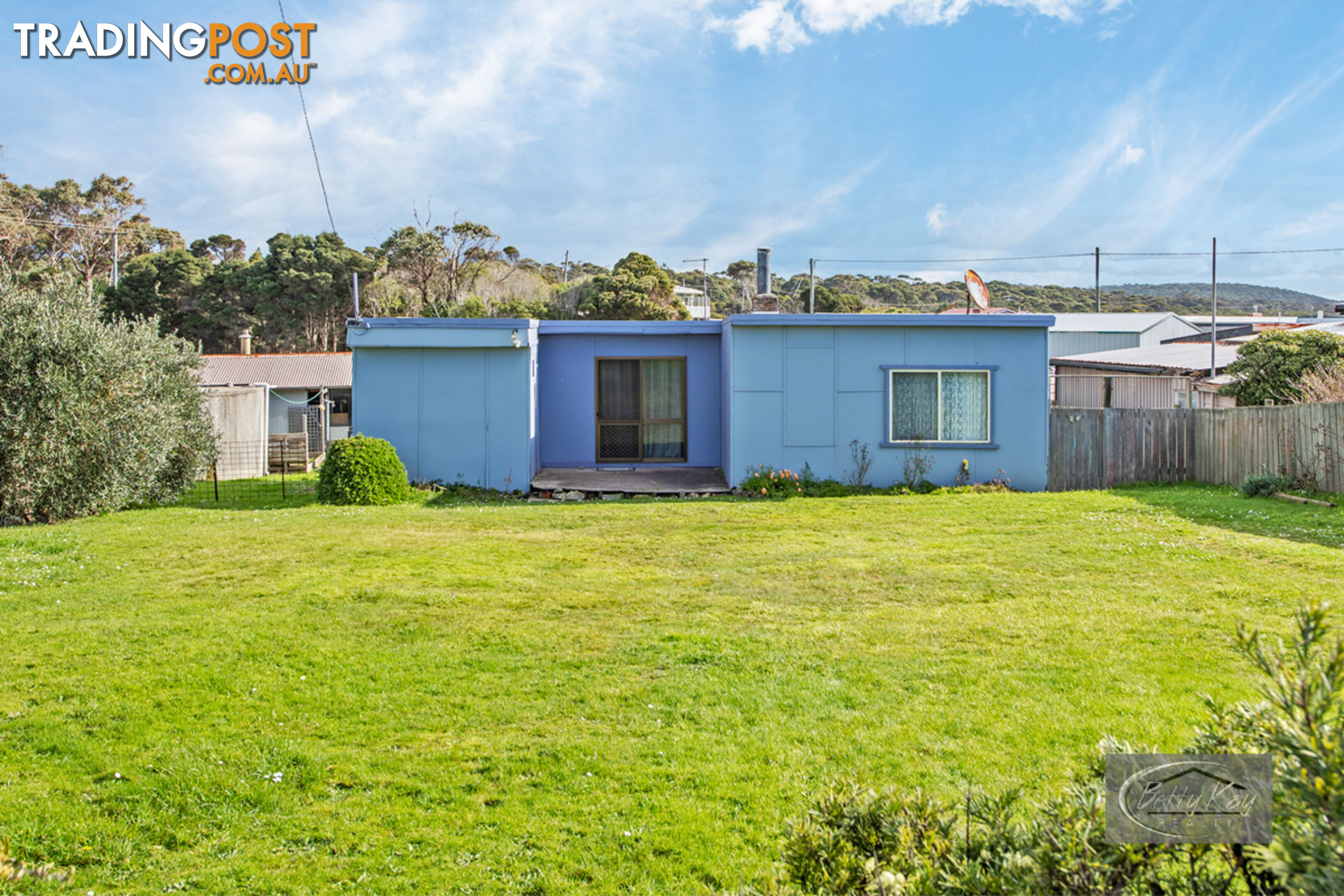 8 Dunn Street CRAYFISH CREEK TAS 7321