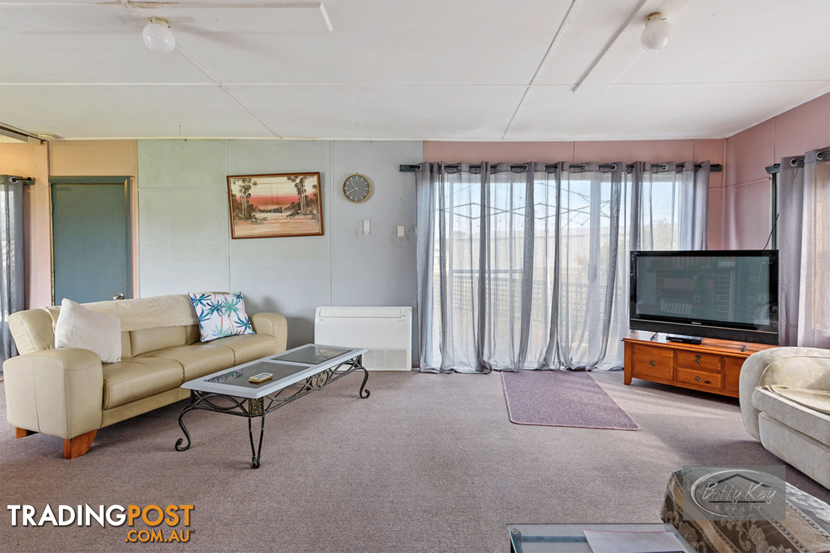 8 Dunn Street CRAYFISH CREEK TAS 7321