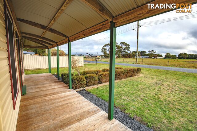 16 Leesville Road SMITHTON TAS 7330