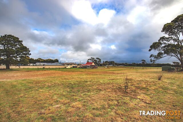 16 Leesville Road SMITHTON TAS 7330