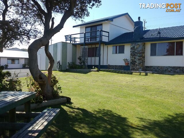 2 Gardiner Street ARTHUR RIVER TAS 7330