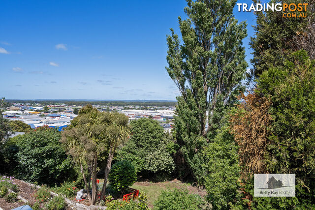 1 Hill Street SMITHTON TAS 7330