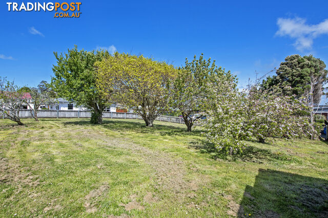 8 Goldie Street SMITHTON TAS 7330