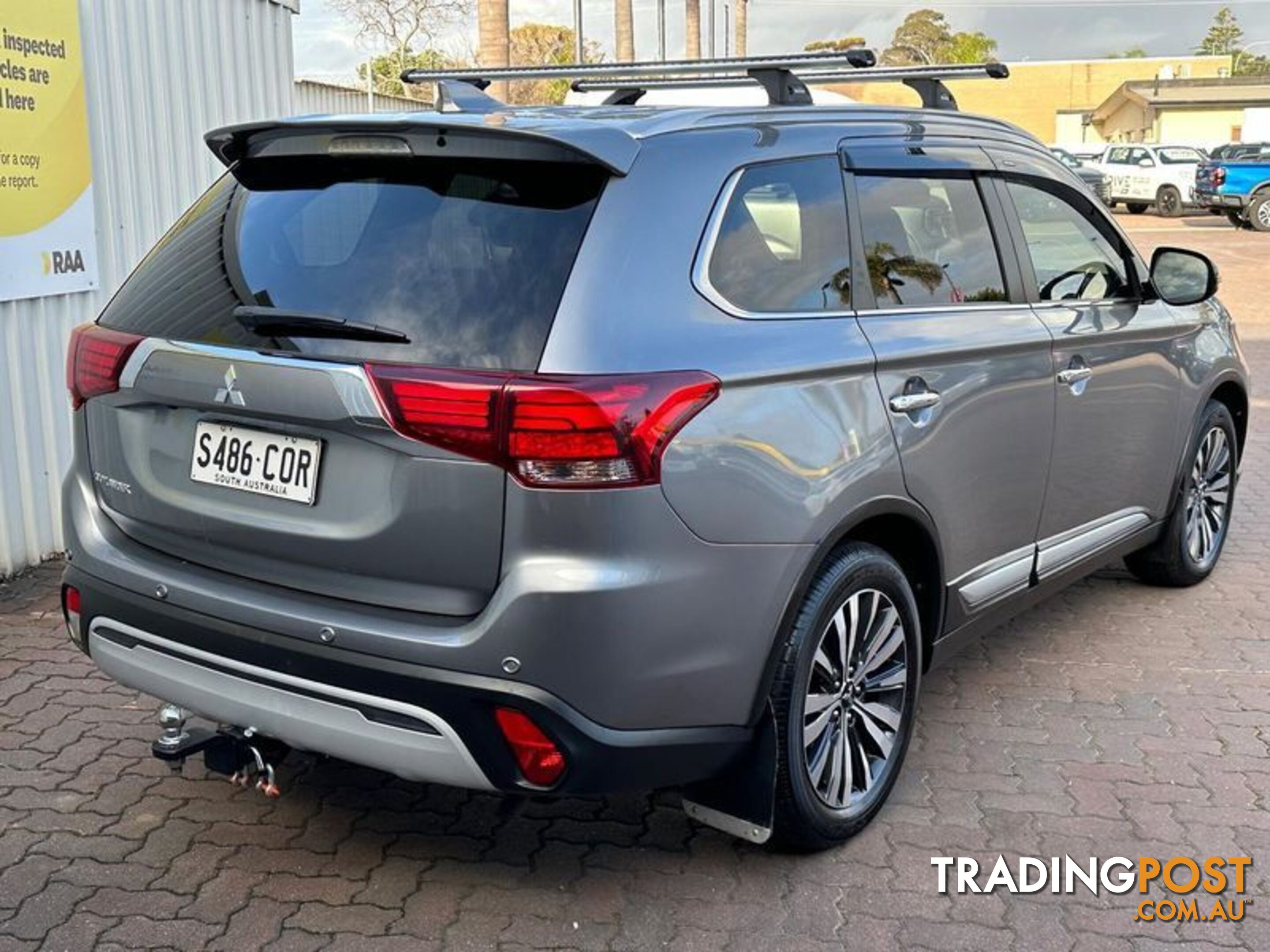 2020 Mitsubishi Outlander Exceed ZL SUV