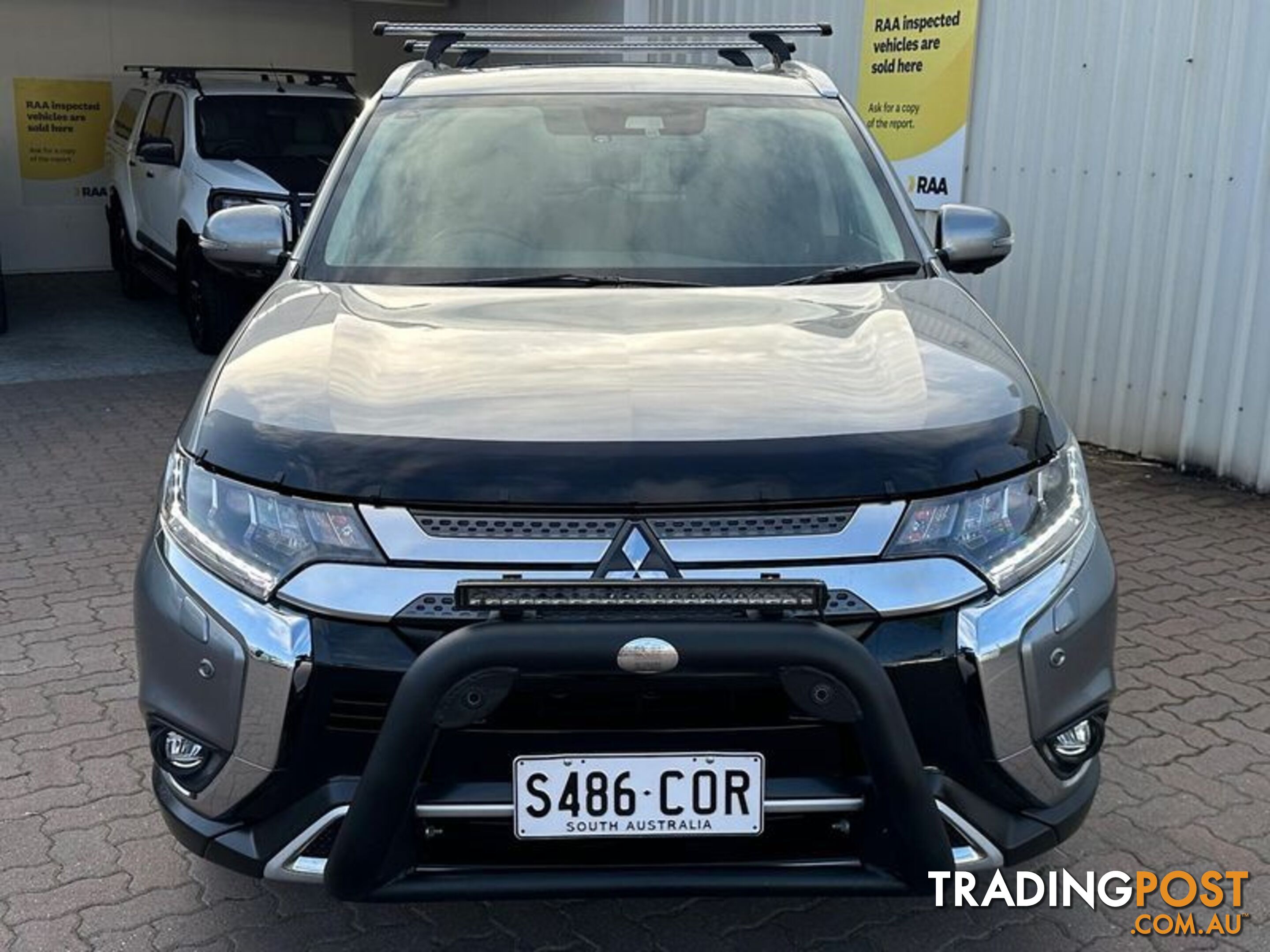 2020 Mitsubishi Outlander Exceed ZL SUV