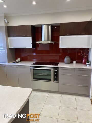 Display kitchens and cabinets for sale