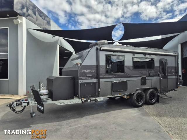 2026 TITANIUM S4 206RD 20'6 REAR DOOR CARAVAN OFF-GRID
