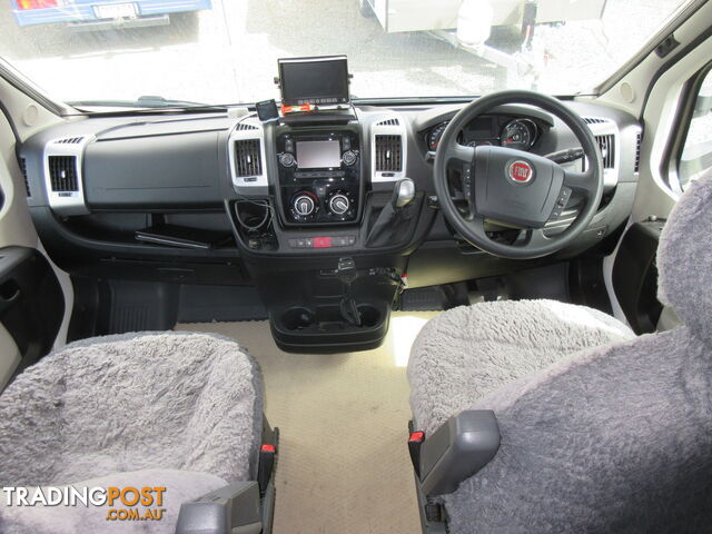 AVAN OVATION MOTORHOME. - photo 4 of 12