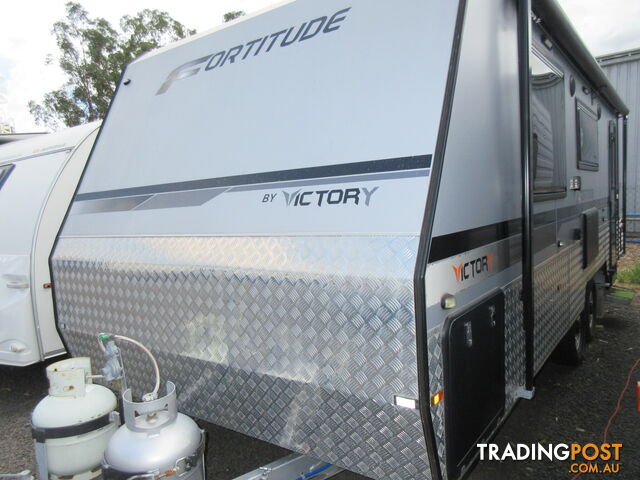 2018 VICTORY  FORTITUDE FAMILY VAN, 3 BUNKS.